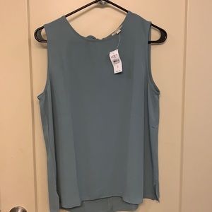 Sleeveless blouse